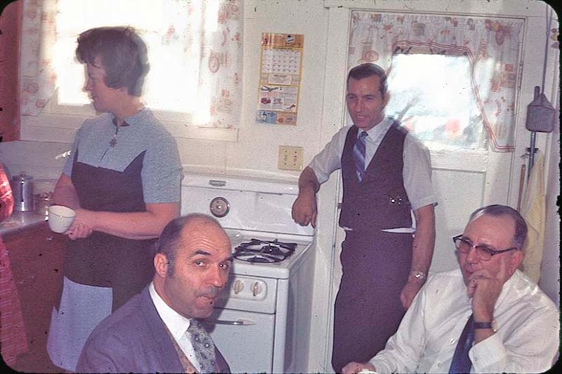 1972 - Perry Turner  funeral at the house(4).jpg